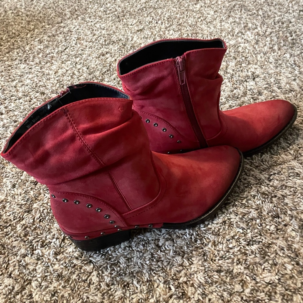 Red Ankle Boots by Boutique by Corkys size 8